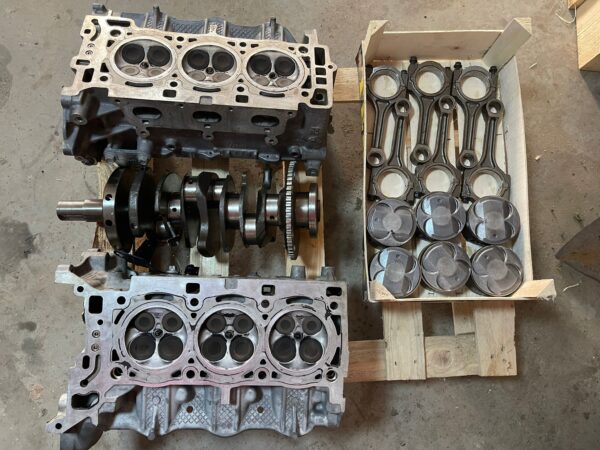 Piese auto second hand - Chiulase, arbore cotit, biele si pistoane, Opel Insignia OPC V6 [1]